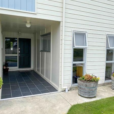 Whitby Pvt Room Pauatahanui Екстер'єр фото